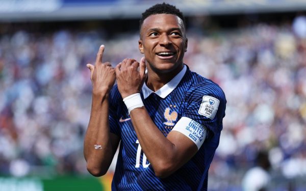 Francia golea 3-1 a Senegal en New Jersey
