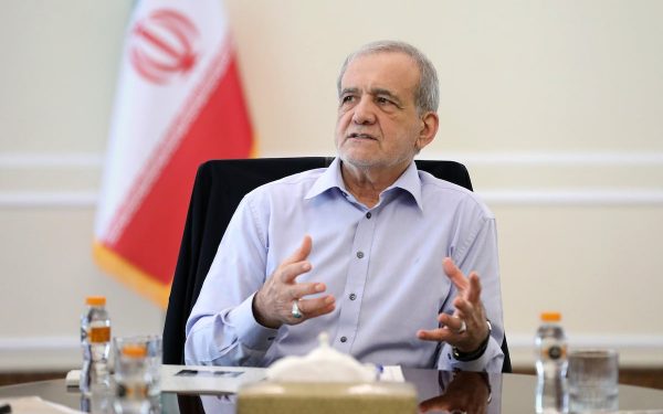 Presidente de Irán pide terminar la guerra con EE.UU.