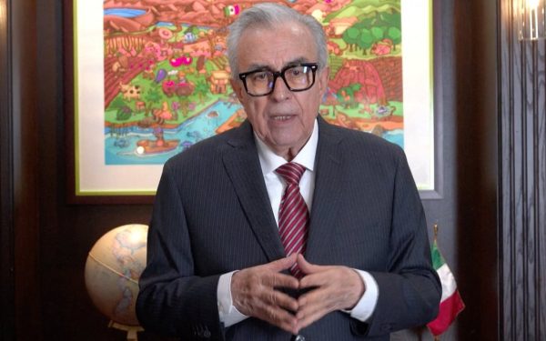 Rocha Moya cae como gobernador de Sinaloa tras 33 horas de presión