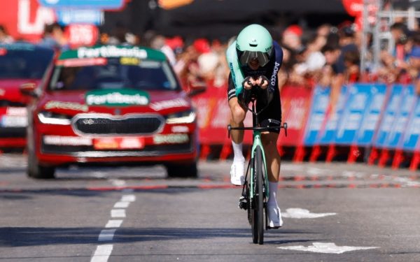 Landa gana la etapa Reina y Mas lidera La Vuelta 2026
