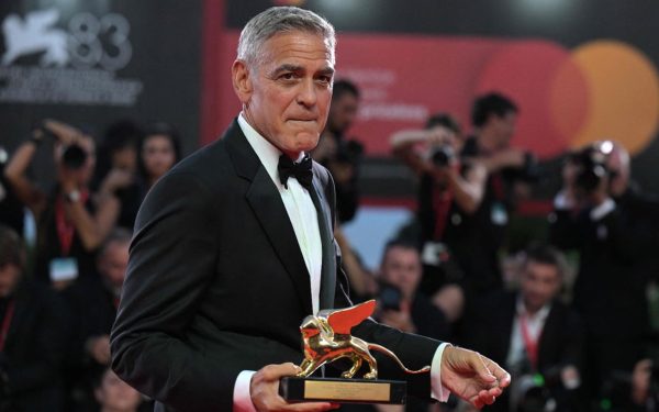 George Clooney recibe el León de Oro honorario en Venecia