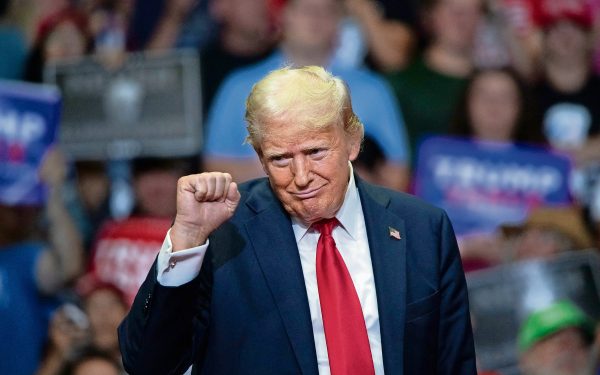 Trump dice que no planea salirse del T-MEC