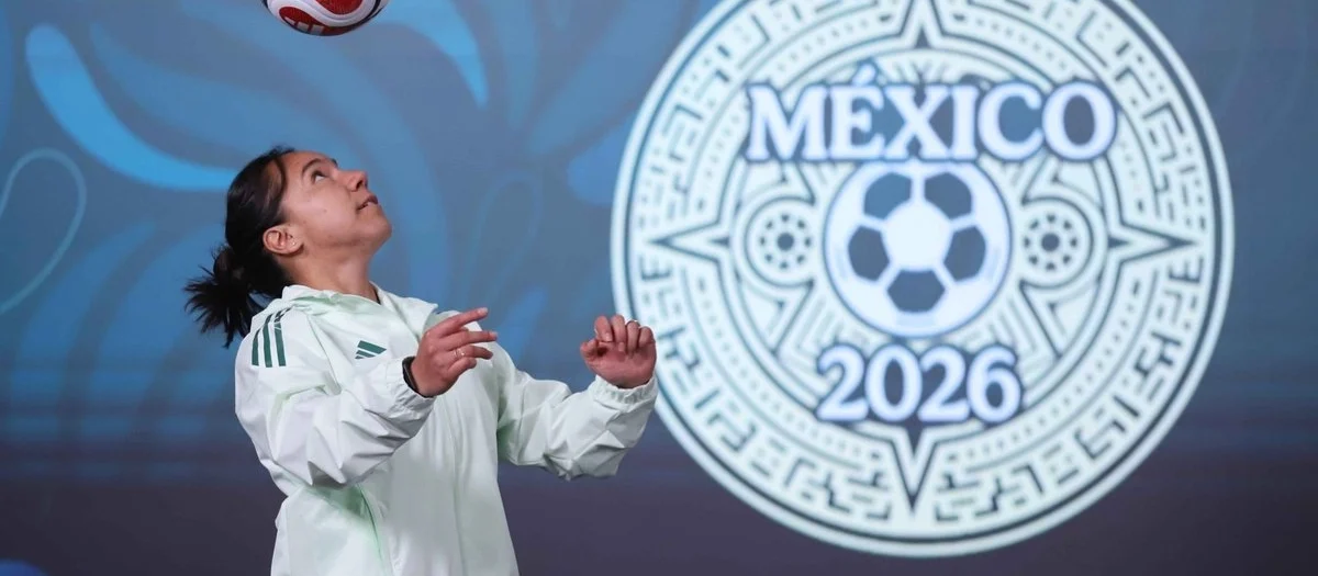 Charlyn Corral gana el Balón de Oro como delantera del año 2026