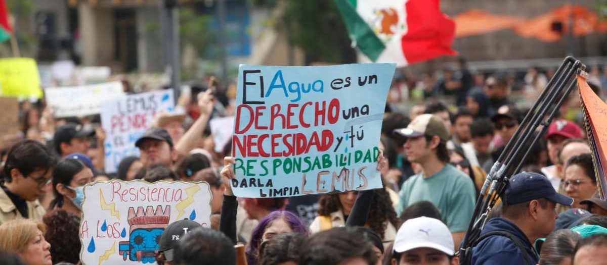 Lemus ordena investigar detenciones tras violencia en marcha por el agua en Jalisco