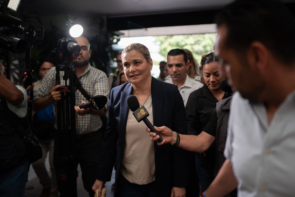 Sheinbaum niega pacto con Maru Campos para detención de Jáuregui
