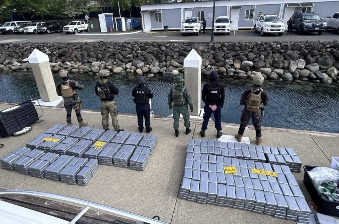 Extraditan a EU a tres mexicanos acusados de transportar 840 kilos de cocaína