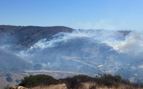Bomberos combaten incendio de más de 25 horas en Tijuana