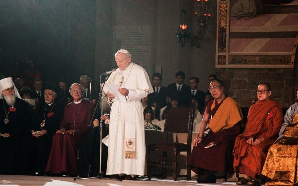 Papa León visitará Asís en el 40 aniversario del encuentro de JPII